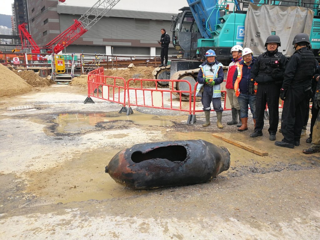 炸彈炸藥全部燒完。梁國峰攝