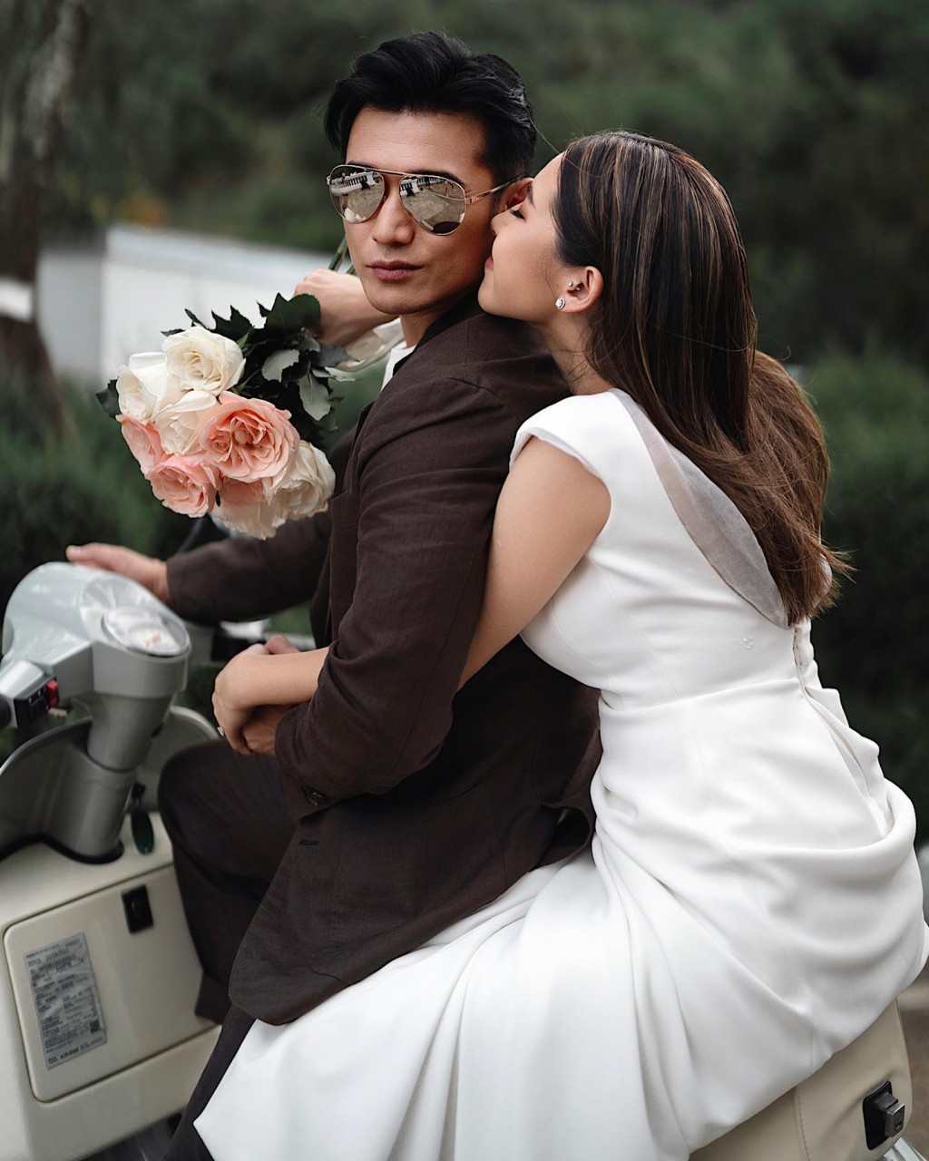 黃祥興與太太Peggy用麥明詩同一間婚禮統籌公司拍照。