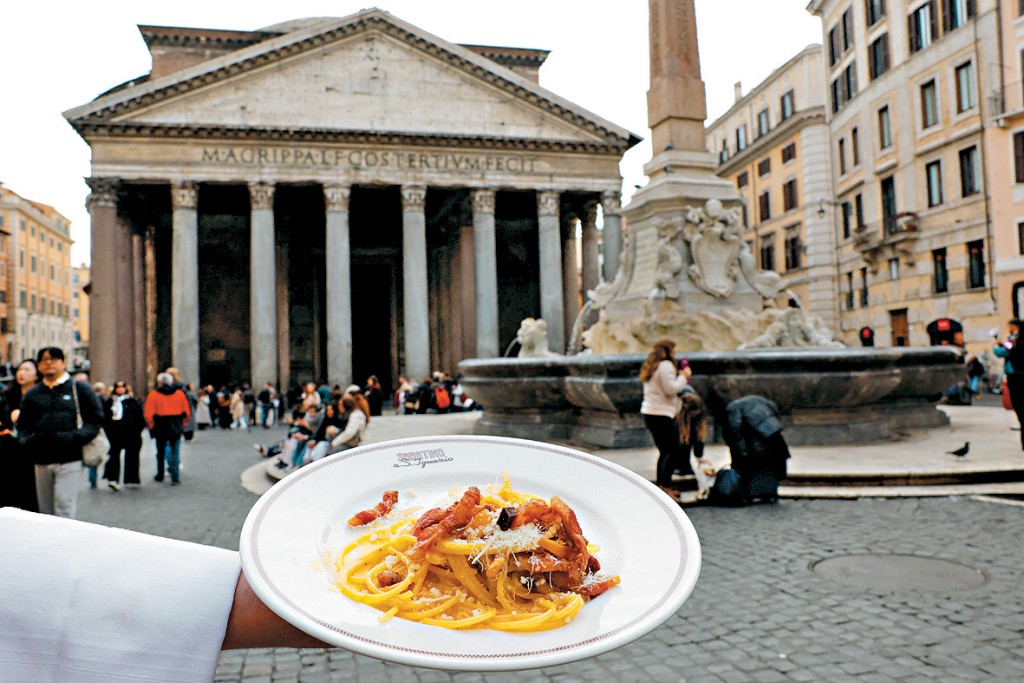 羅馬經典菜式卡邦尼意粉  。 