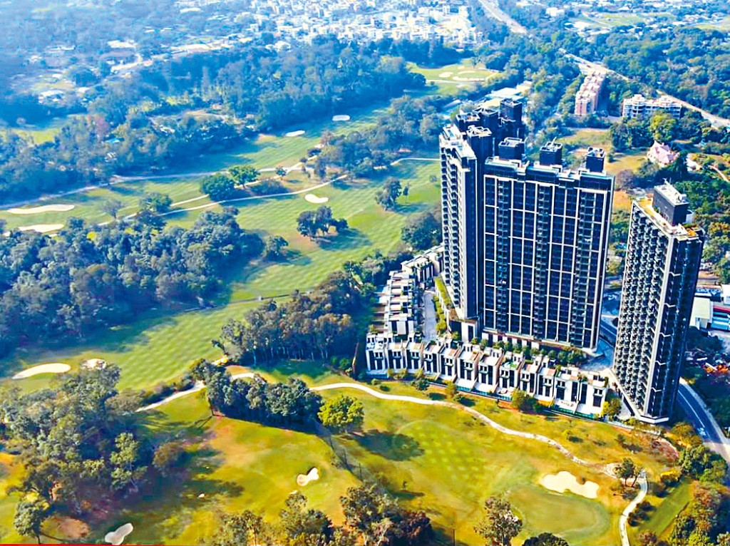 粉嶺高爾夫．御苑加推10伙，折實平均呎價15834元。