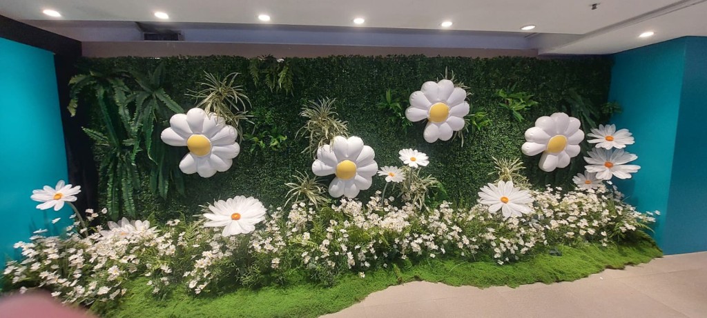 標誌著G-DRAGON的雛菊花園「DAISY GARDEN」，讓粉絲近距離欣賞。