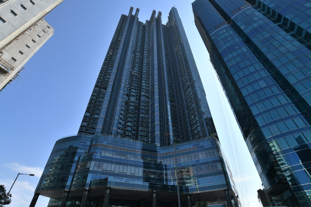 紅磡海名軒2座中層A室原業主於2010年以約3,100萬購入單位，持貨14年至今易手，帳面勁賺約1,138萬，期內單位升值約36.7%。