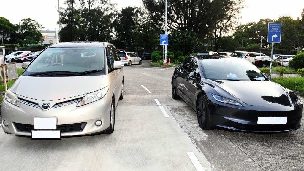 警上水「放蛇」打擊白牌車 拘兩本地男司機扣查兩車