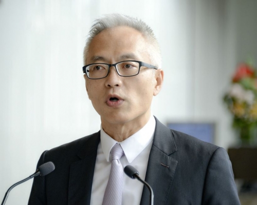 李達志否認金管局急於推出轉數快系統。資料圖片