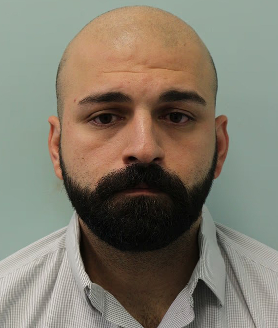 被告穆赫穆迪（Hossein Mohmoudi）。 MET Police