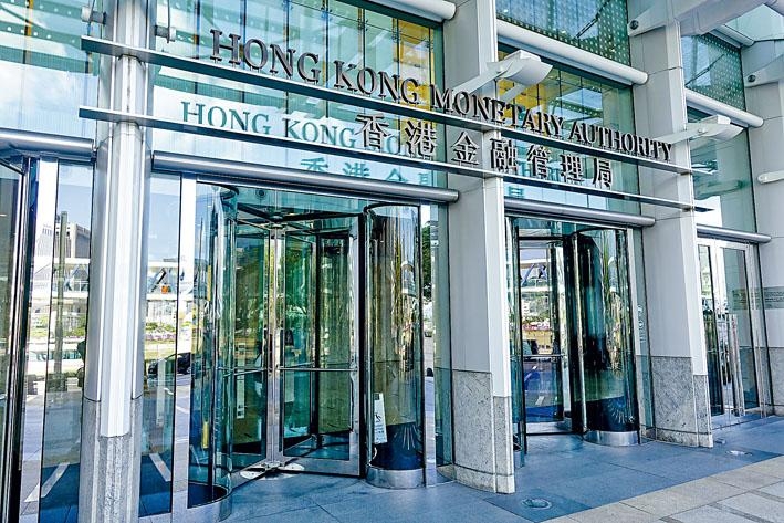 外匯儲備（截至11月）：香港4232億美元 VS 新加坡2913億美元