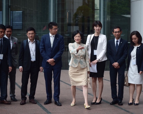 葉劉淑儀指很樂意推薦人加入政府諮詢架構。