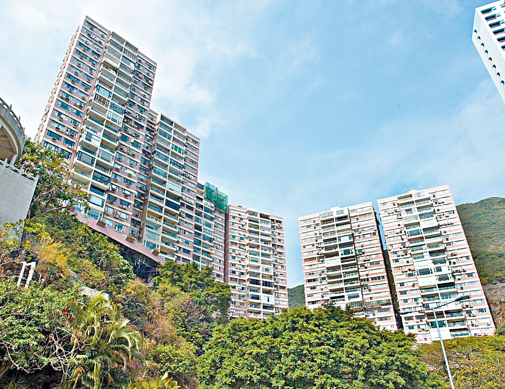 淺水灣麗景園一個高層單位，新近以6600萬易手，呎價約32210元。