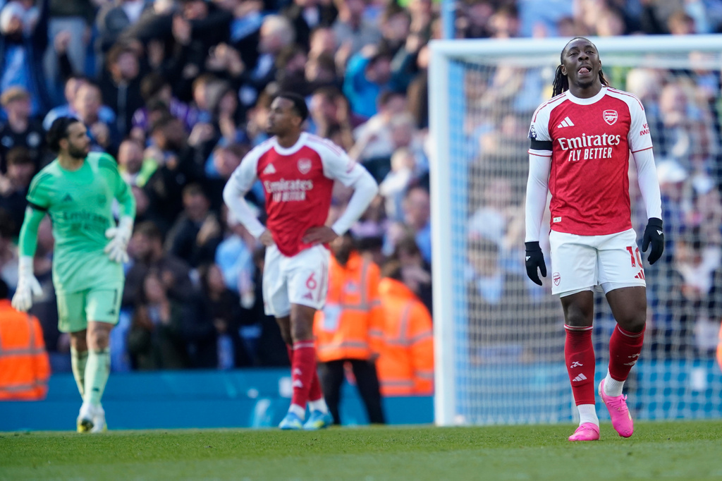 阿仙奴不敌曼城后，只领先对手3分。美联社