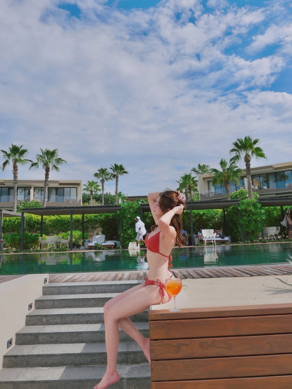 游嘉欣身材不俗，擁有玲瓏S形曲線。
