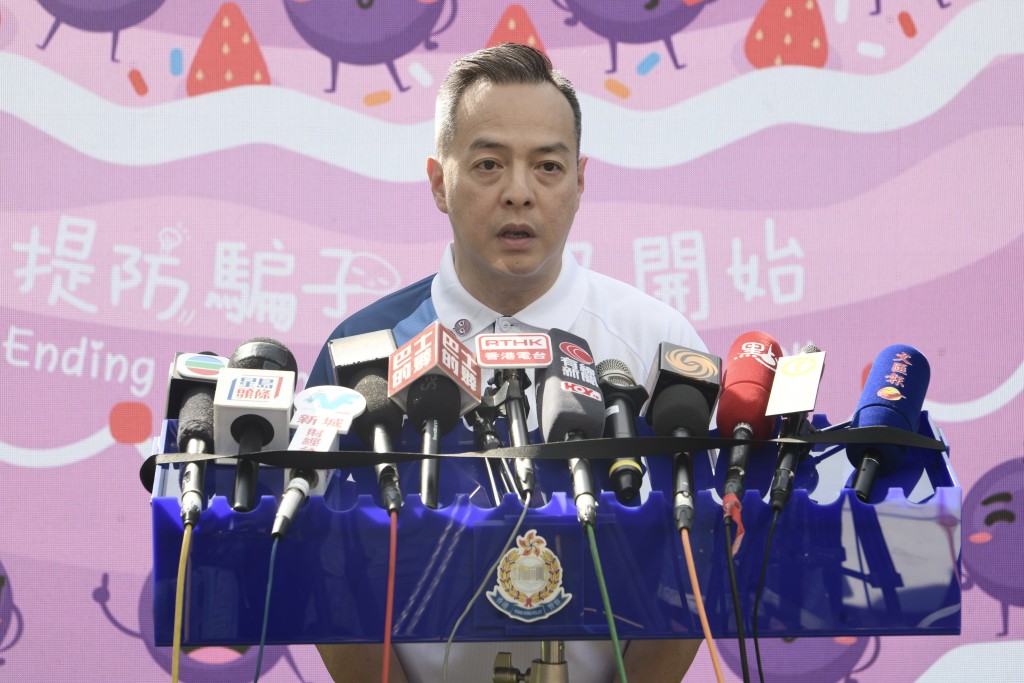 警務處處長周一鳴今日(6月8日)出席活動時見記者,談及受傷警員最新情況。陳浩元攝 警務處處長周一鳴今日(6月8日)出席活動時見記者,談及受傷警員最新情況。陳浩元攝