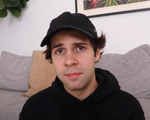 David Dobrik捲入一宗強姦醜聞。youtube影片截圖