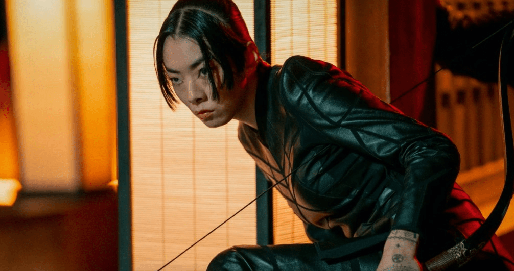 澤山璃奈在《CAINE》中追殺甄子丹。