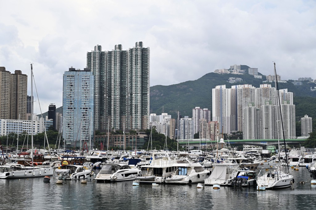 目前全港有12,000艘註冊遊樂船，但泊位僅約3,000個。資料圖片