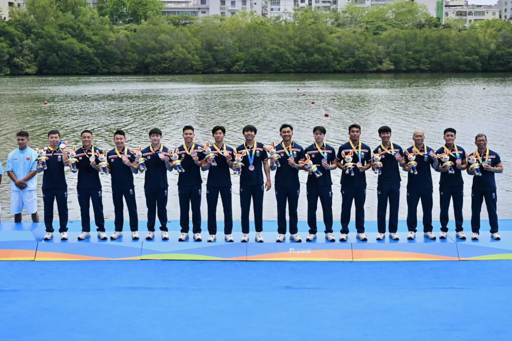 男龙舟队合力夺得铜牌。照片由港协暨奥委会提供