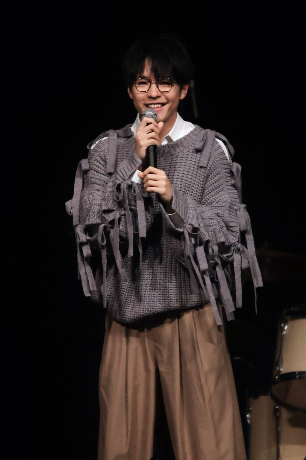 《无名指》歌词代表Ian的爱情观。