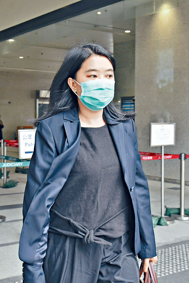 法醫郭嘉琪認為周梓樂是死於頭部重創,與墮樓情況合。