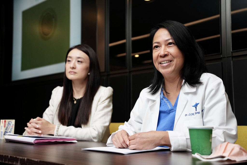左起：香港婦產科醫學院院士鍾佩樺、生殖醫學科專科醫生駱紅。蘇正謙攝