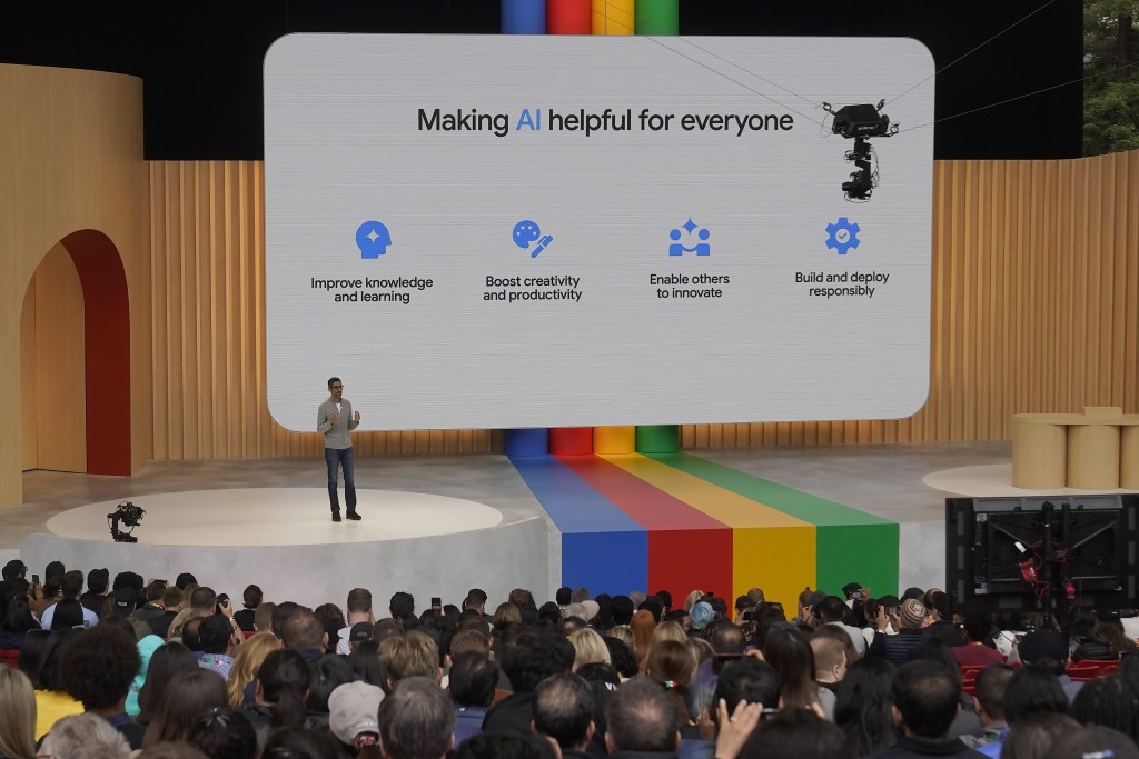 Google行政總裁皮查伊指出，Google的使命是讓人工智能幫助社群、企業與所有人。AP