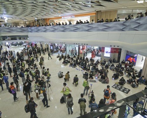 早前也有網民在元朗Yoho Mall發起示威活動。資料圖片