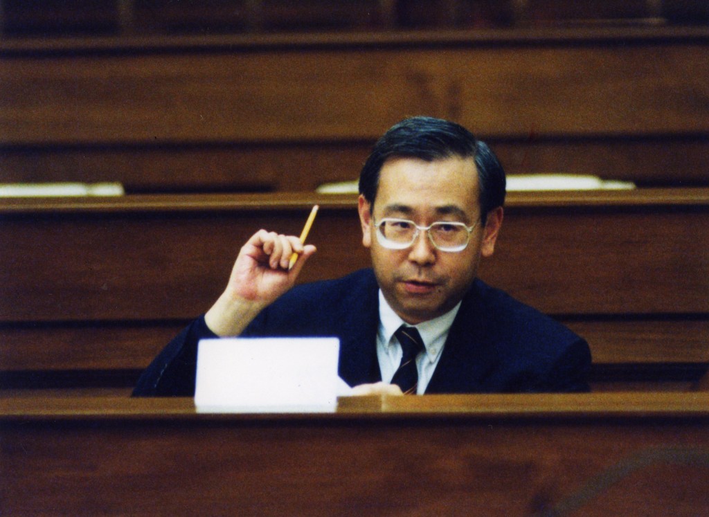 許仕仁曾任運輸署署長。 許仕仁曾任運輸署署長。