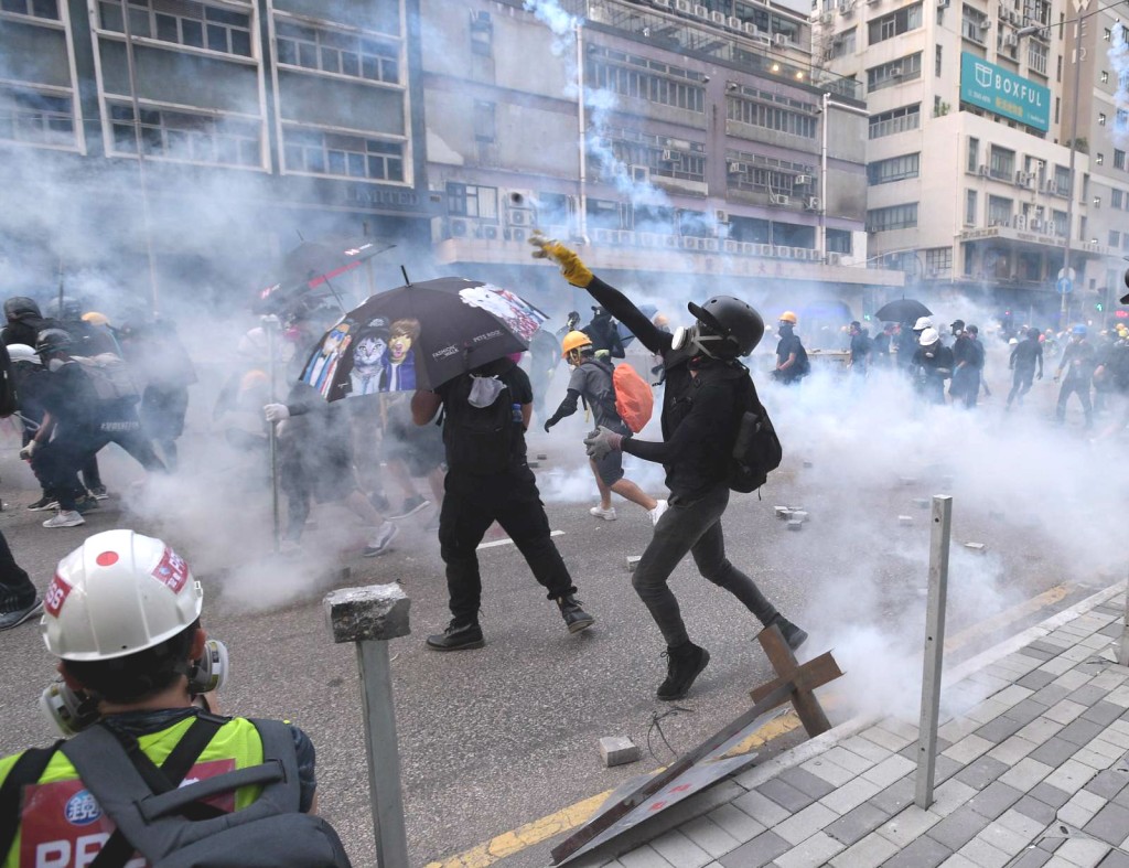 警方推10條反暴力報料熱綫。資料圖片