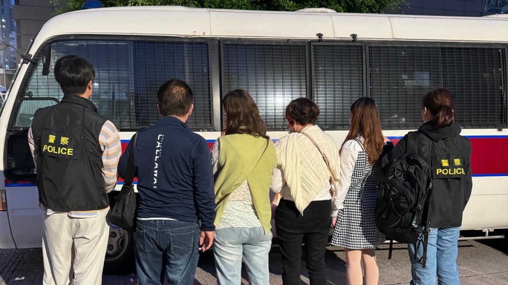 行動中，警方拘捕5人。警方提供圖片