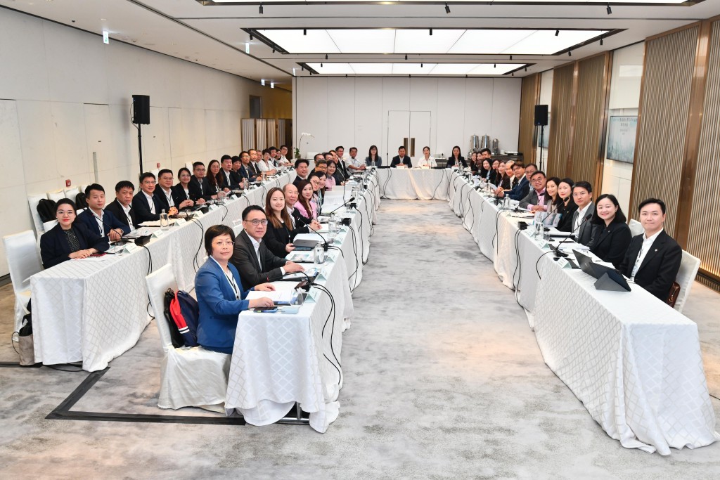 「粵港澳大灣區律師協會聯席會議」在2018年成立,輪流由各律協承辦會議。 「粵港澳大灣區律師協會聯席會議」在2018年成立,輪流由各律協承辦會議。