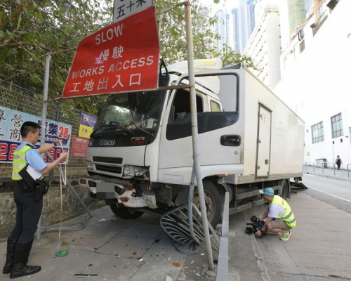 貨車溜前掃欄。