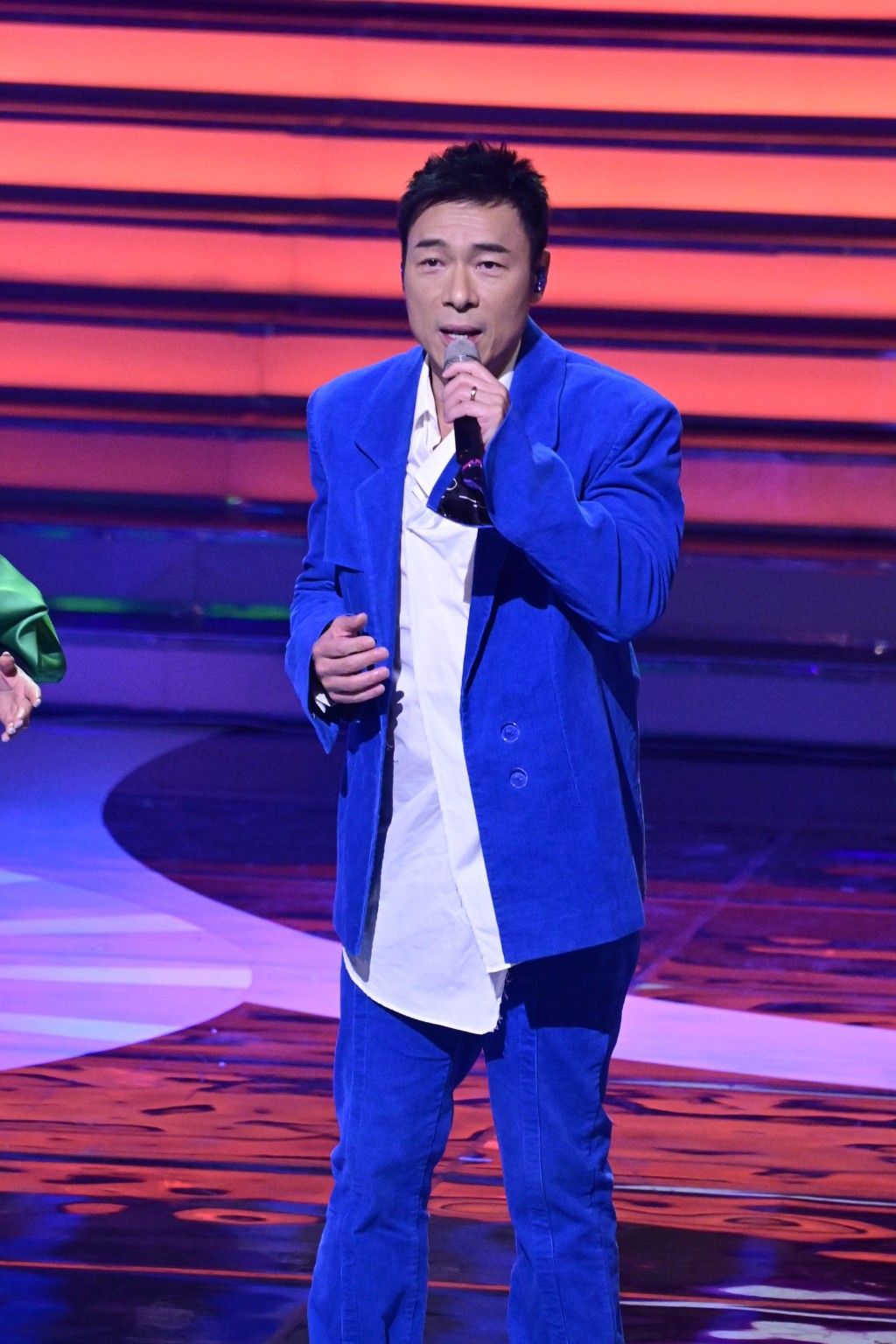 许志安去年12月为TVB慈善节目《欢乐满东华2023》担任表演嘉宾。