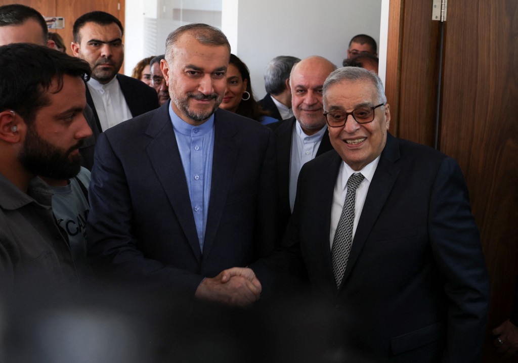 阿卜杜拉希揚到訪貝魯特，和黎巴嫩外長哈比卜會面。路透社