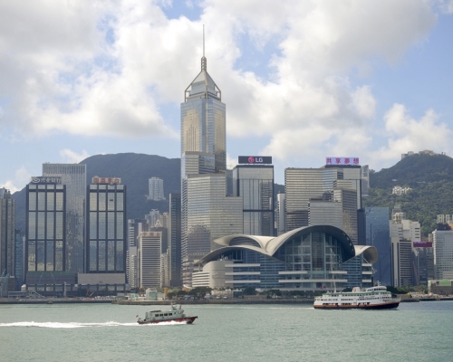 草案還提到「支持香港提升國際金融、航運、貿易中心和國際航空樞紐地位」。資料圖片