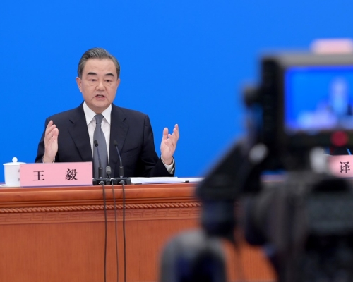 王毅批評一種政治病毒正在美國擴散。新華社
