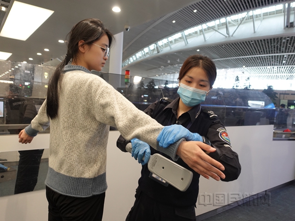 中国民航2505号班机劫机事件后，内地机场不断提升保安程度。