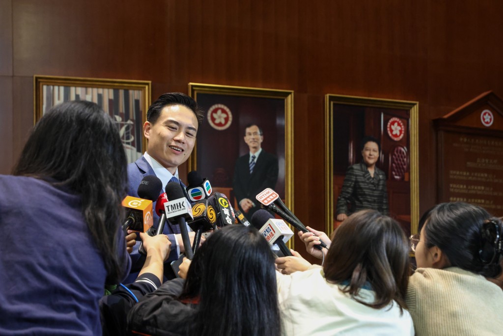 新任立法會議員莊豪鋒見記者。何家豪攝