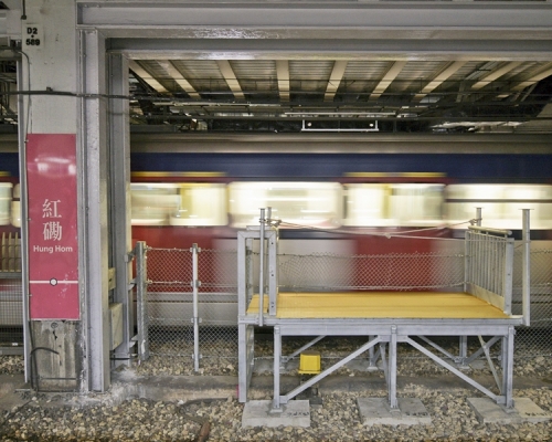 港鐵指，東鐵綫接駁工程昨日按計畫完成，來往紅磡站至上水站的列車服務今日回復正常。資料圖片
