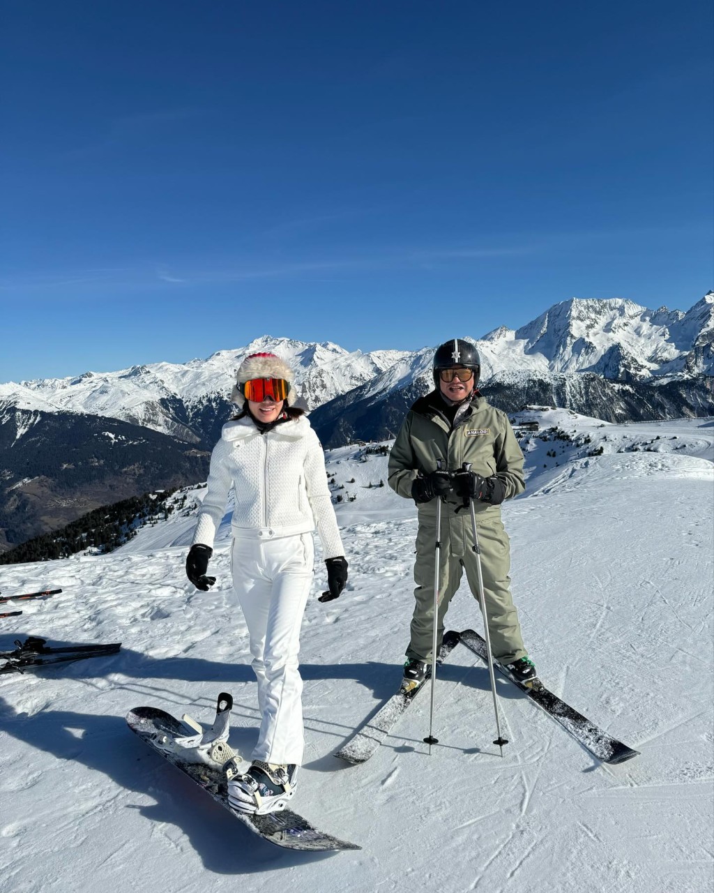 李美慧在IG上載去滑雪的相片。