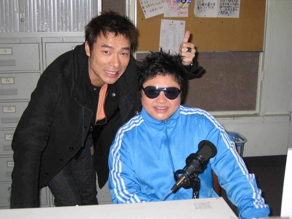 韓紅與許志安曾傳緋聞。