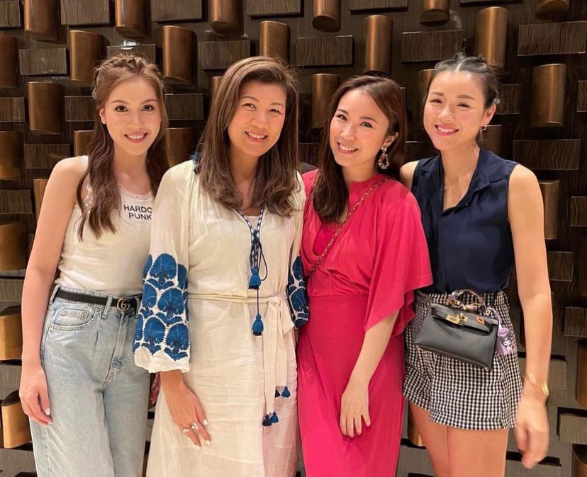 不同年份的港姐冠軍,各有美態。