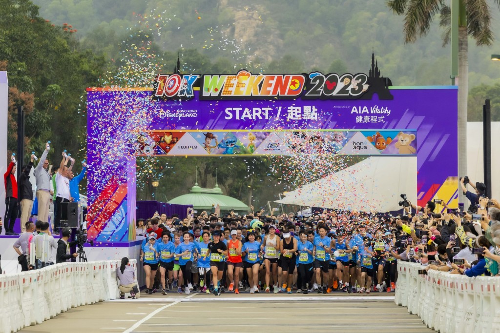 香港迪⼠尼乐园度假区 (香港迪⼠尼) 跑步盛事「10K Weekend」相隔三年后强势回归。