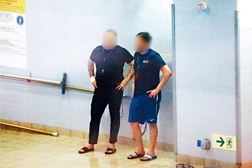 男子代表隊新教練(右)原定於4月1日履新,惟抵港日期稍有延後,至4月10日才現身。