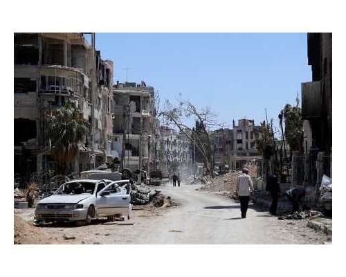 叙利亚国营媒体指中部荷姆斯省遭飞弹袭击并触动防空系统。AP