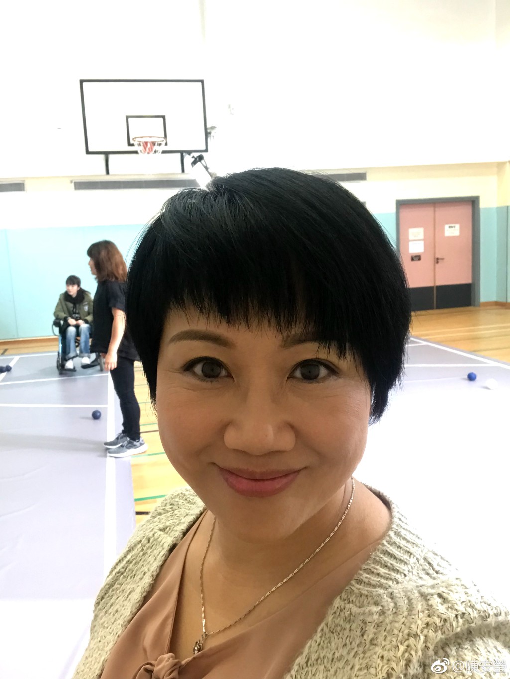 陈安莹不似63岁。