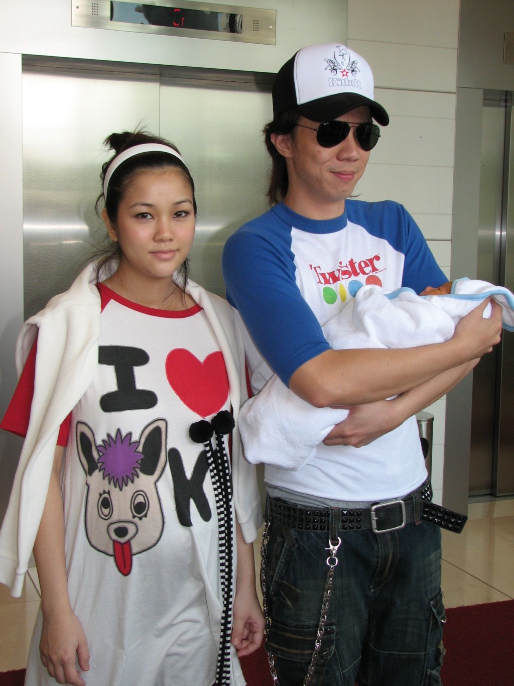 謝安琪2007年為張繼聰誕下兒子。 ​  ​