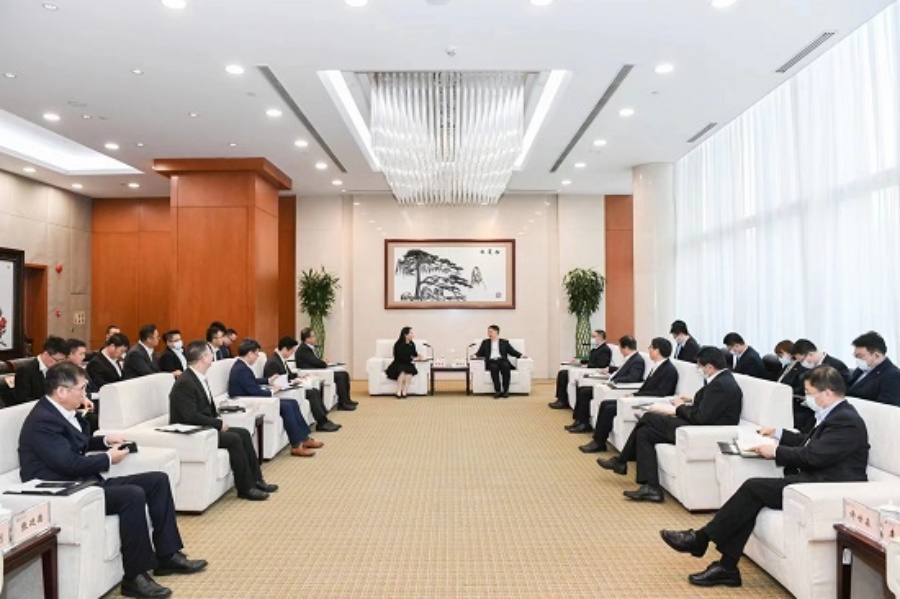 中國華能董事長溫樞剛在集團公司總部會見孟晚舟。