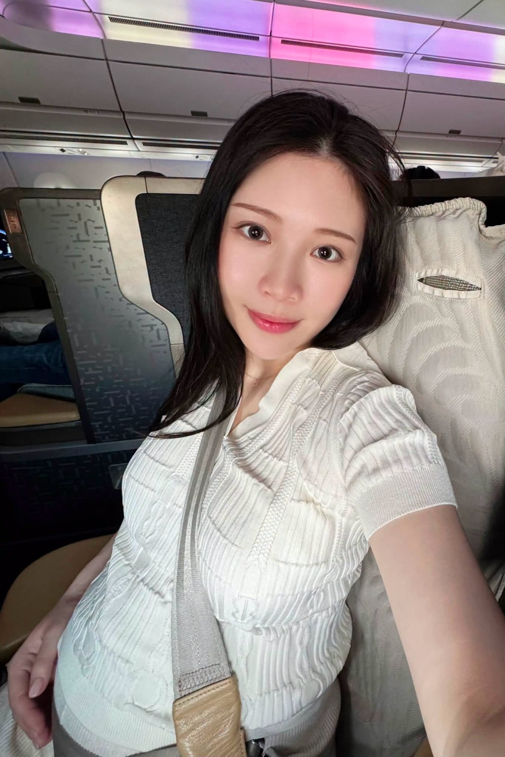 陀B的雞排妹於7月初飛到歐洲玩17天。
