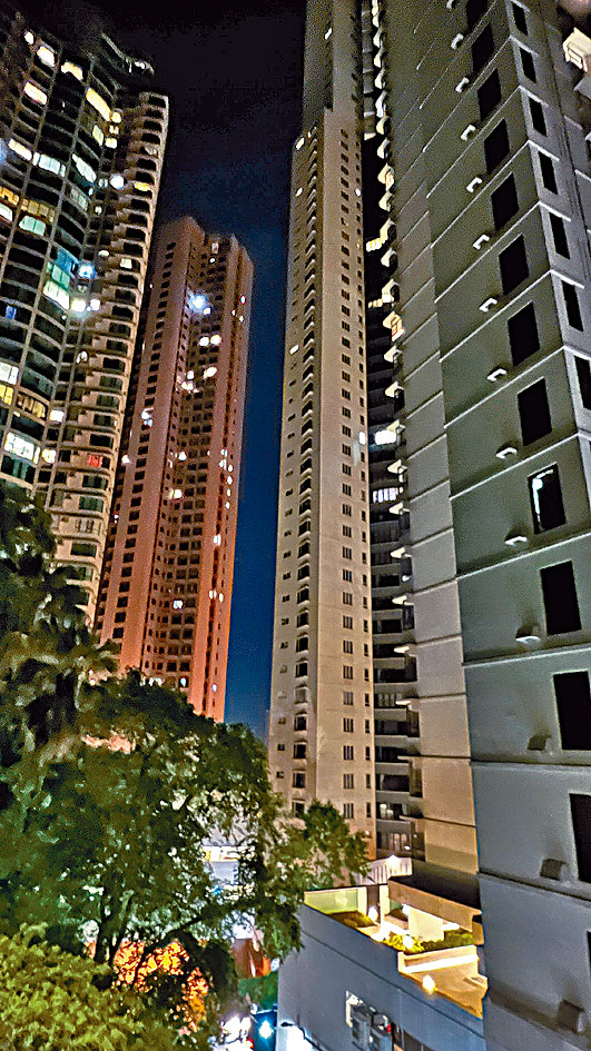 港島中半山地利根德里法國籍男子墮樓身亡現場。