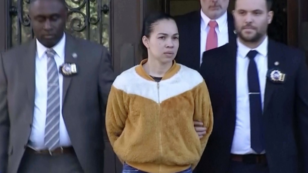 日托中心负责人门德斯（Grei Mendez）被捕，她拒认罪声称不知情。 美联社