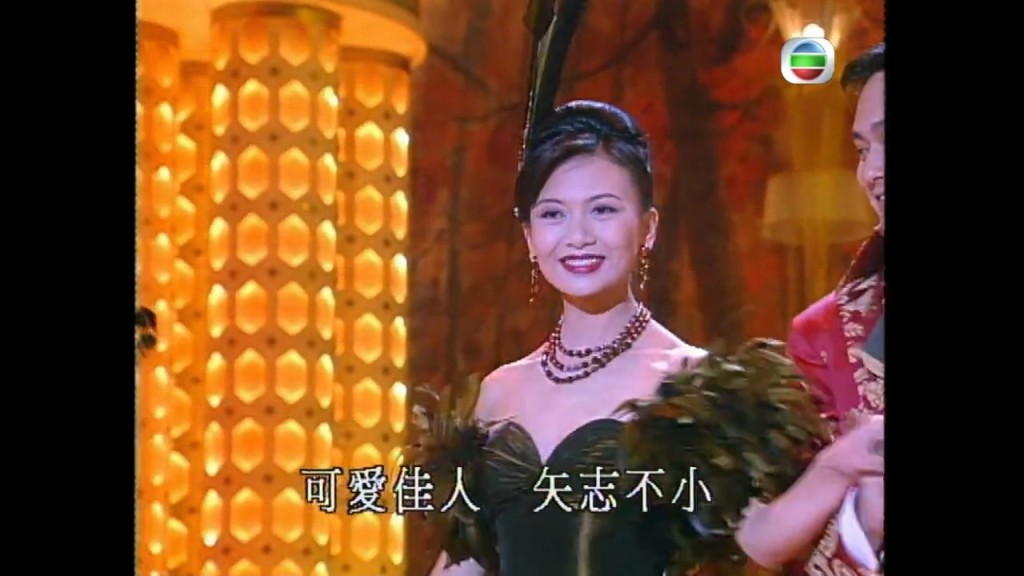 葛筱鸝保持甜美笑容。 葛筱鸝保持甜美笑容。