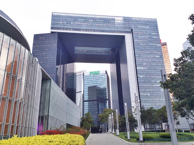 六中全會公報指，黨中央一系列舉措，令香港由亂轉治。資料圖片